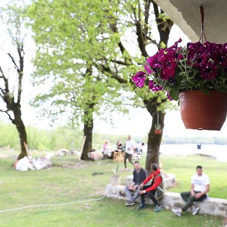 Lake House 'Vilin Konak' Nikšić Extérieur photo