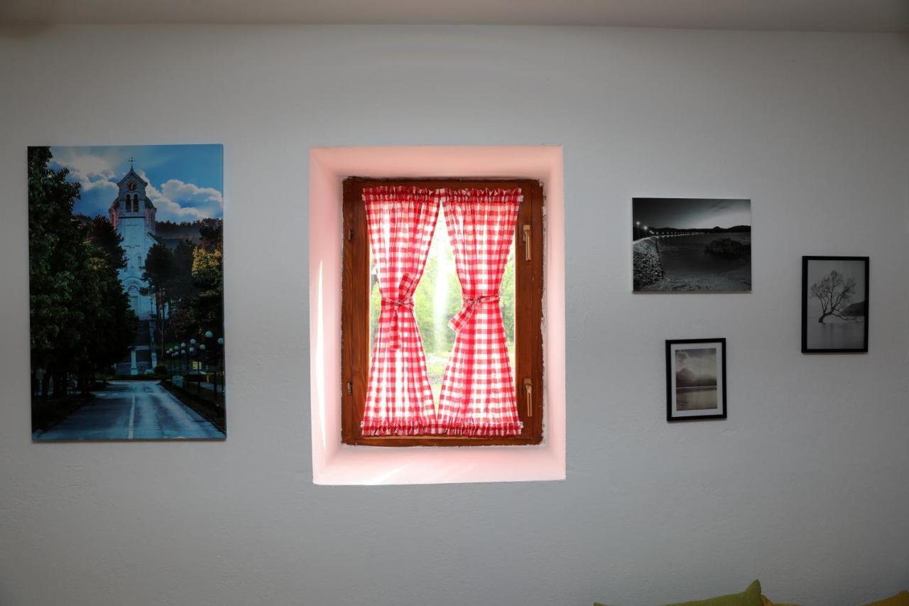 Lake House 'Vilin Konak' Nikšić Extérieur photo